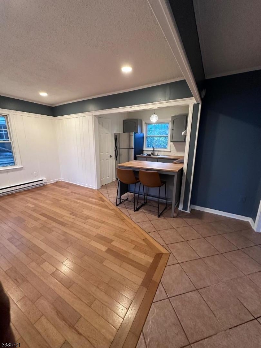 property viewer photo 1
