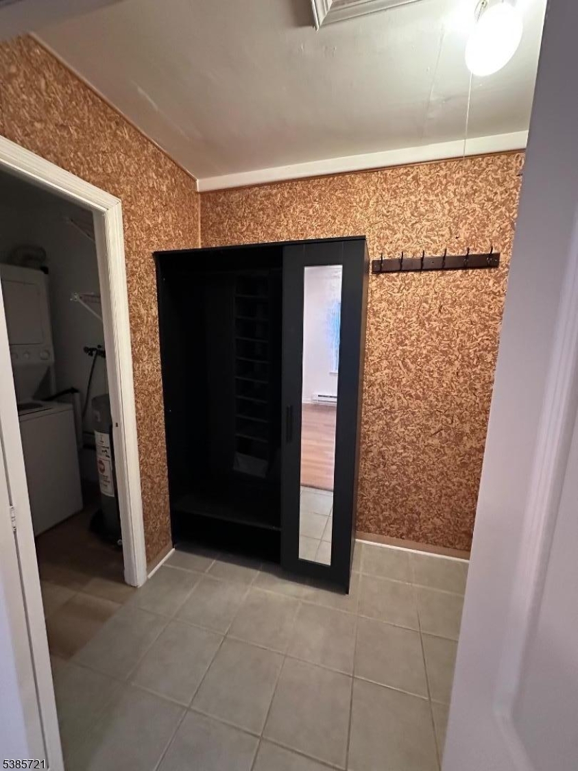 property viewer photo 4
