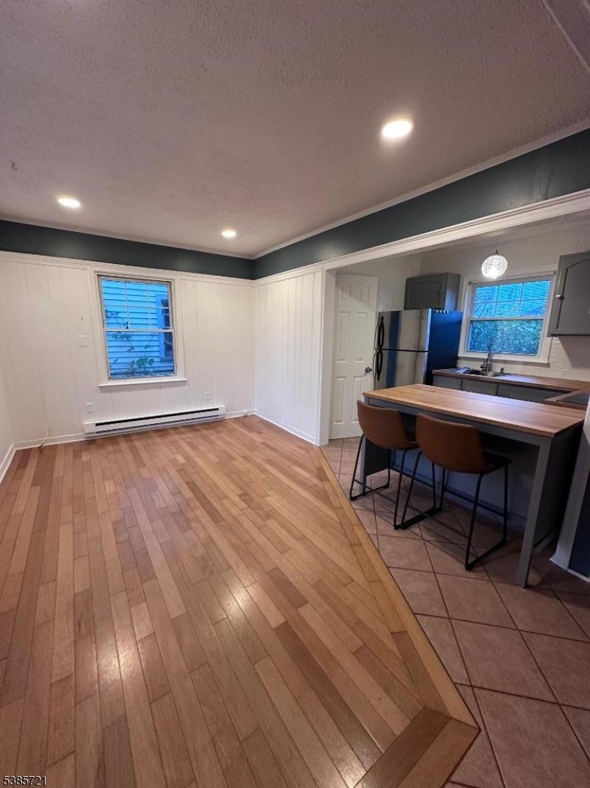 property viewer photo 6