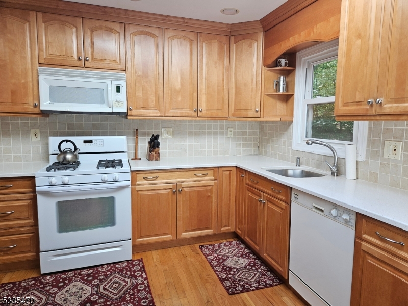 property viewer photo 16