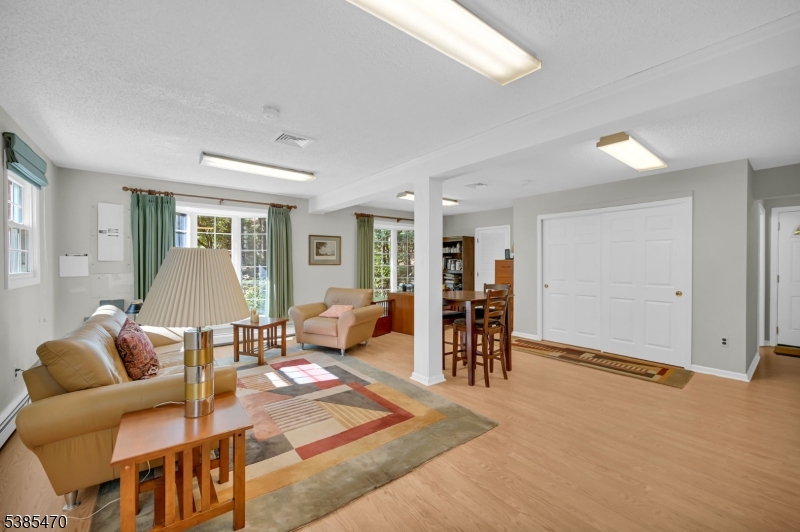 property viewer photo 26