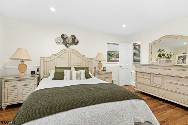 property viewer photo 17
