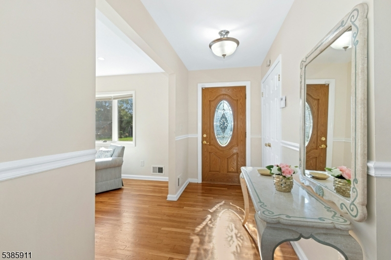 property viewer photo 26