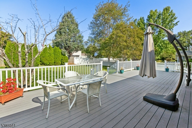 property viewer photo 27