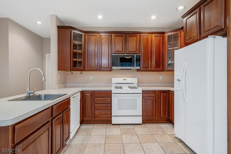 property viewer photo 2