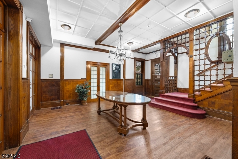 main property photo 14