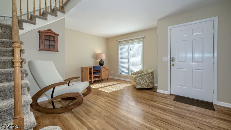property viewer photo 11