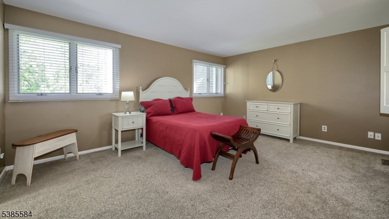 property viewer photo 15