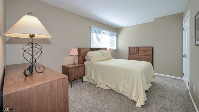 property viewer photo 19