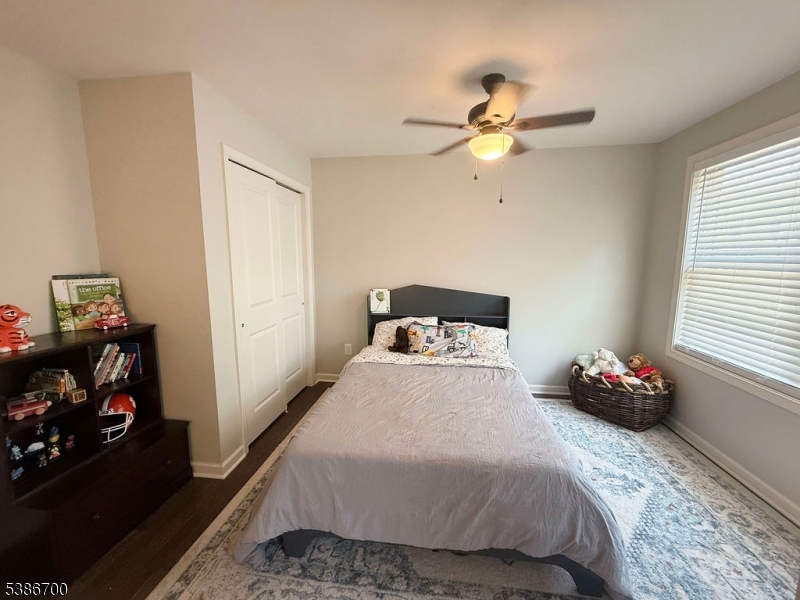 property viewer photo 24
