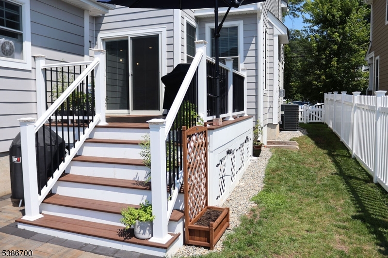property viewer photo 30