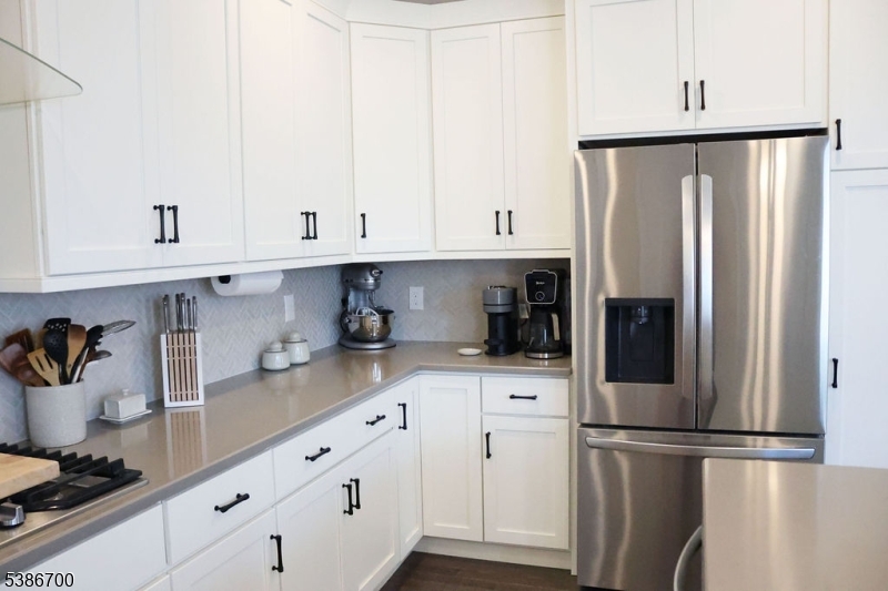 property viewer photo 6