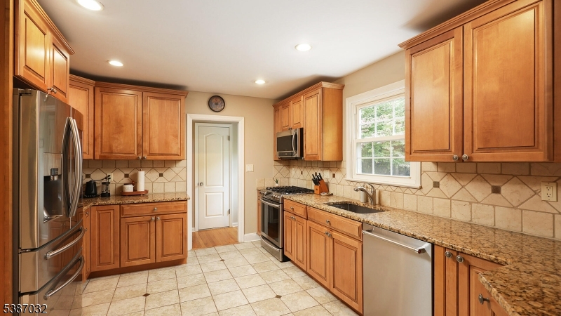property viewer photo 13