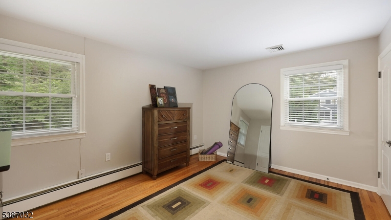 property viewer photo 20