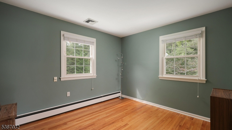 property viewer photo 27
