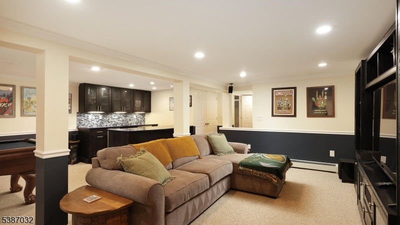 property viewer photo 30