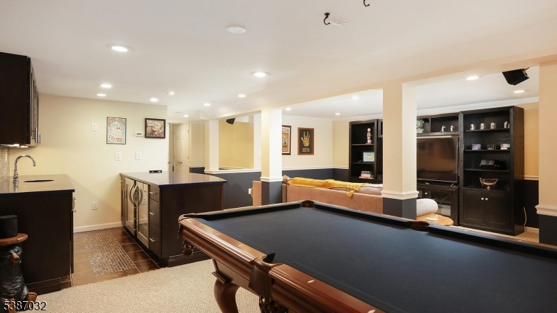 property viewer photo 32