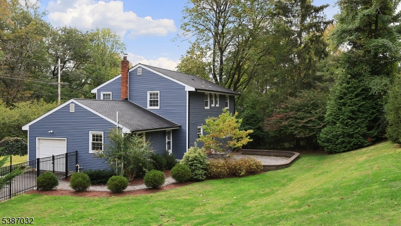 property viewer photo 36