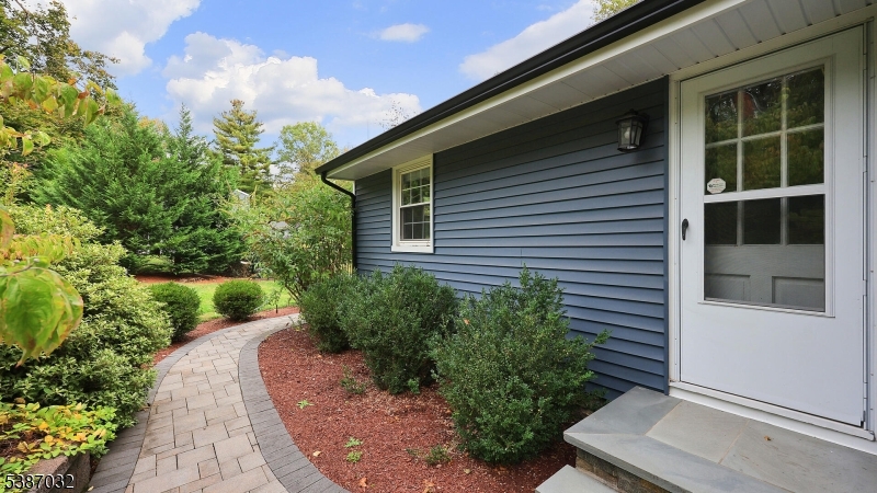property viewer photo 41