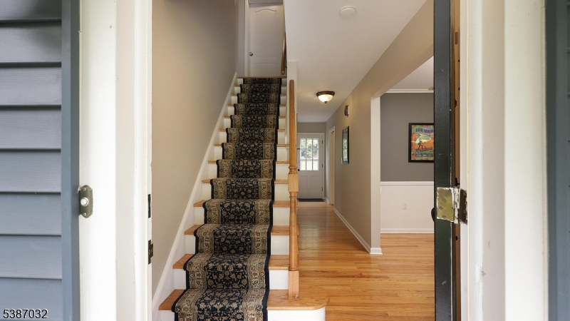 property viewer photo 7