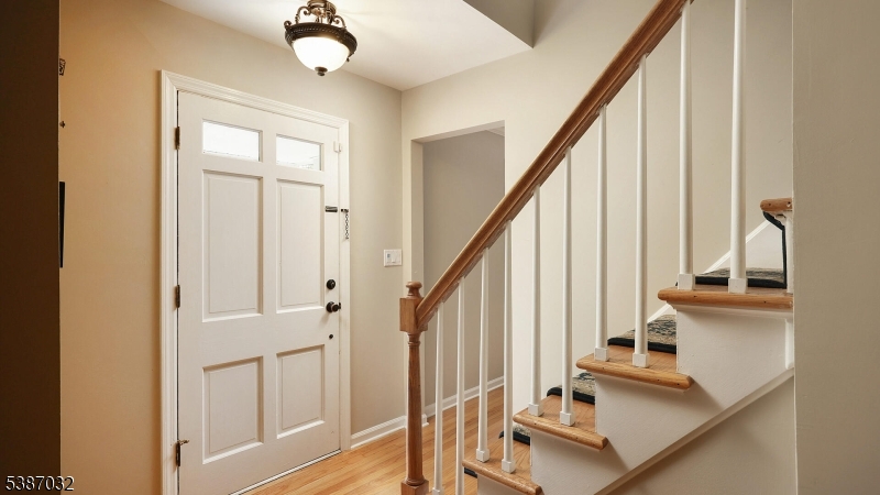 property viewer photo 9