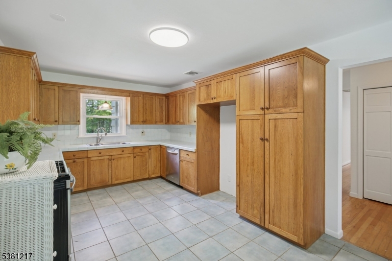 property viewer photo 11