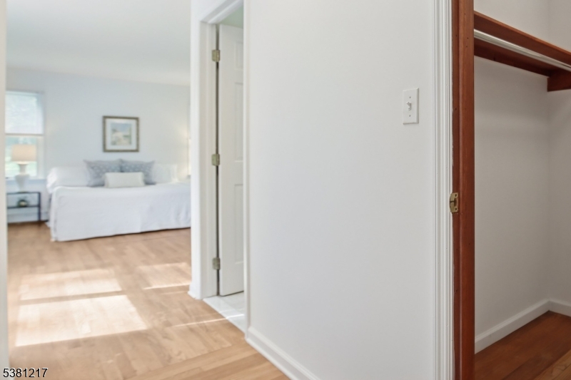 property viewer photo 20