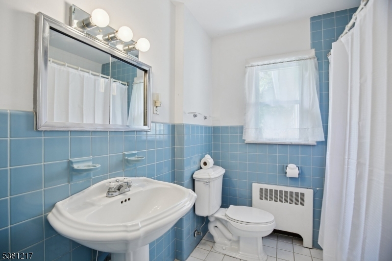 property viewer photo 25