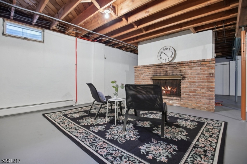 property viewer photo 27