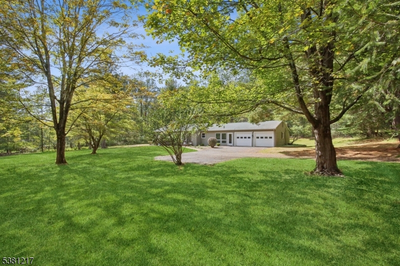 property viewer photo 33