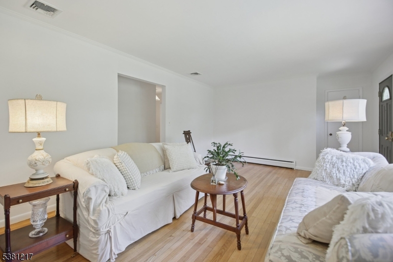 property viewer photo 5