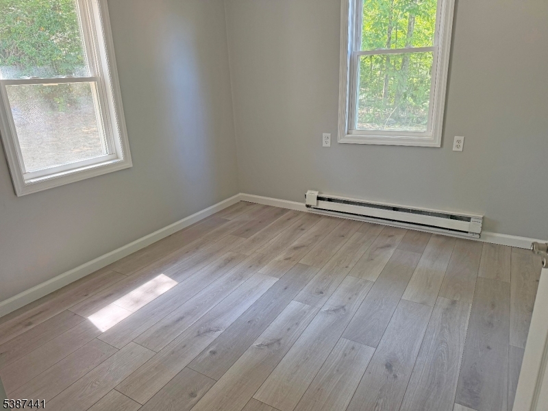 property viewer photo 13