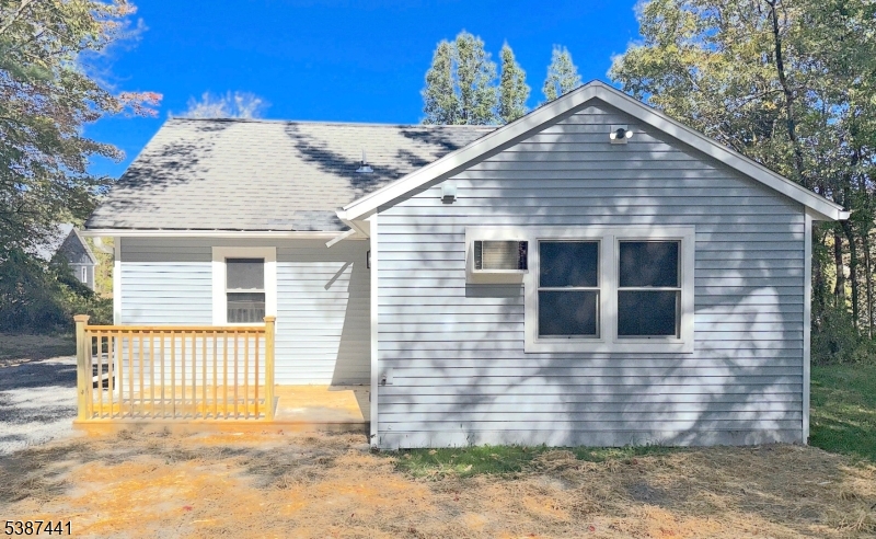 property viewer photo 2