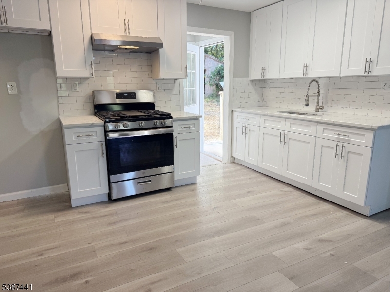 property viewer photo 20