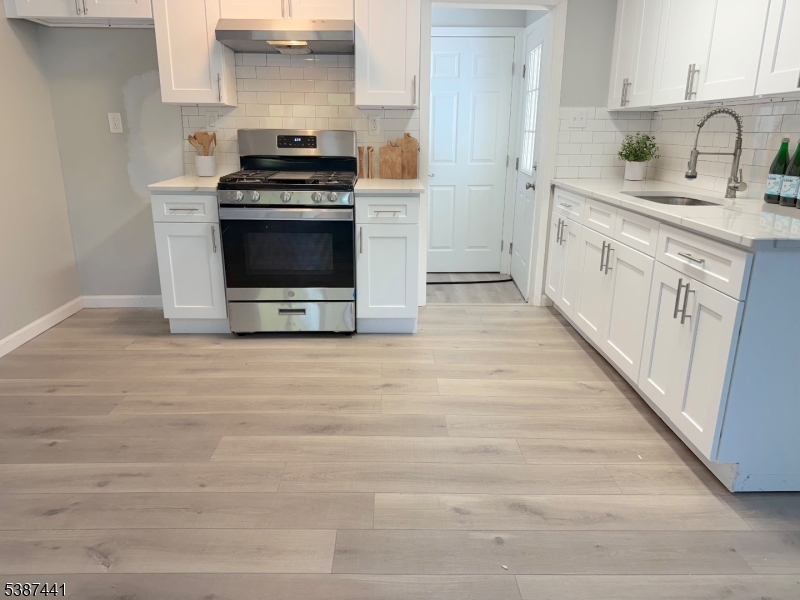 property viewer photo 21