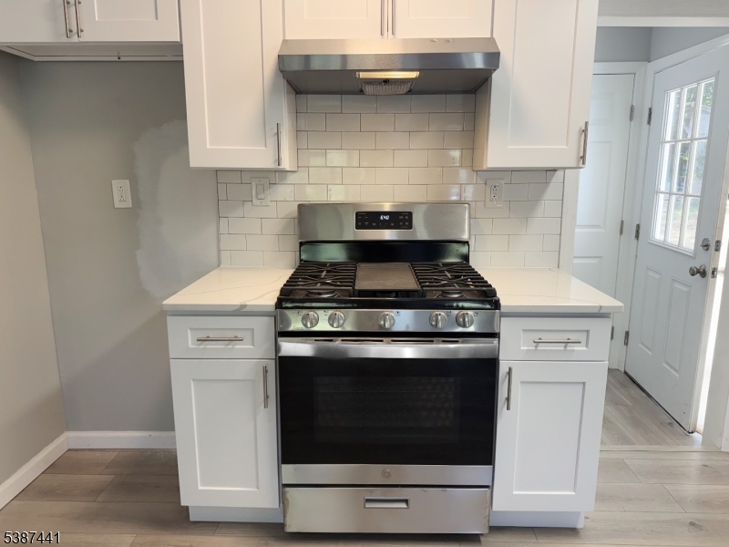 property viewer photo 23