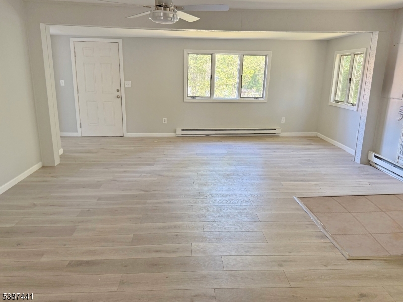 property viewer photo 26
