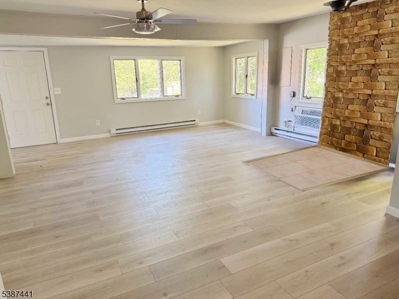 property viewer photo 27