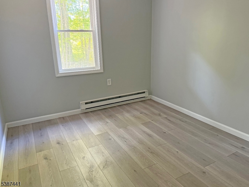 property viewer photo 8