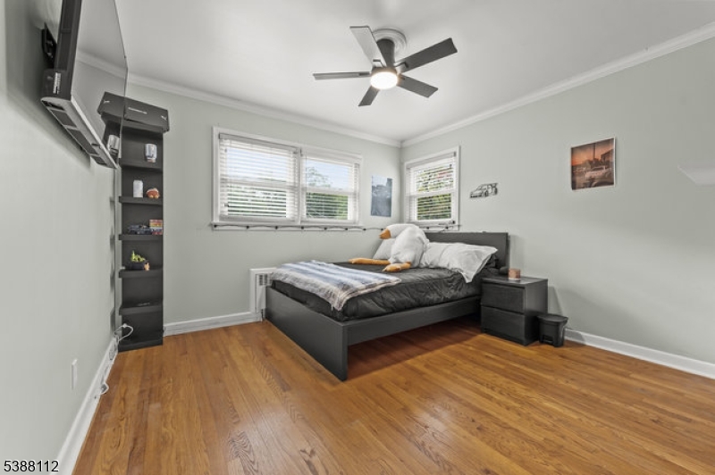 property viewer photo 16