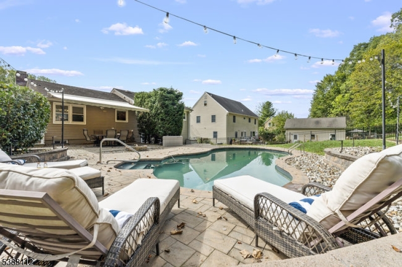property viewer photo 21