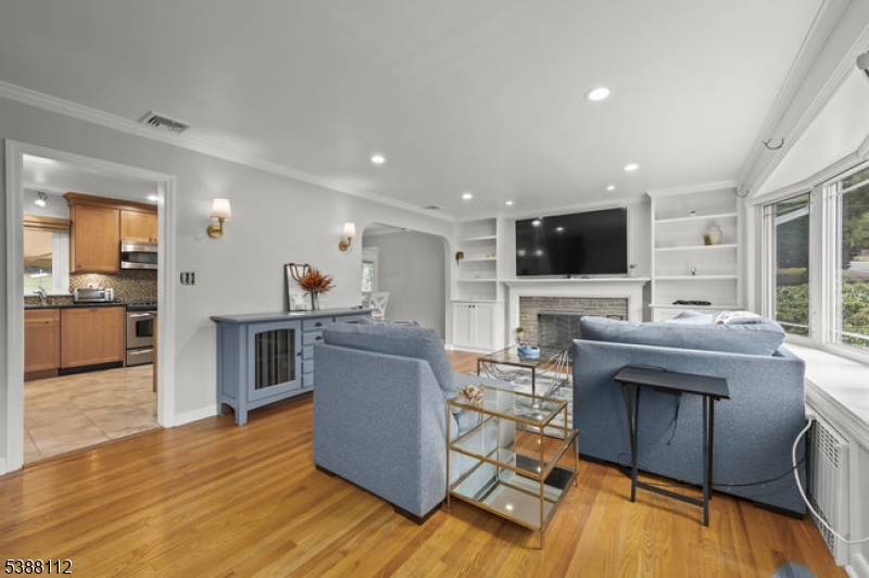 property viewer photo 5