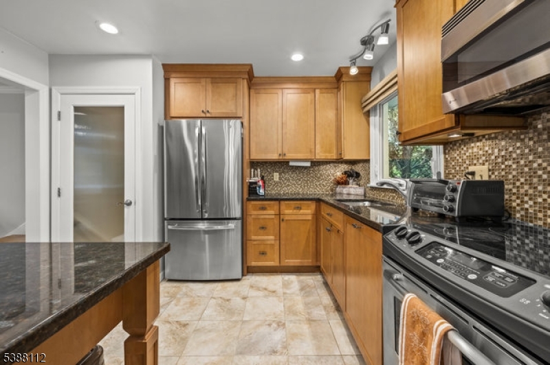 property viewer photo 6