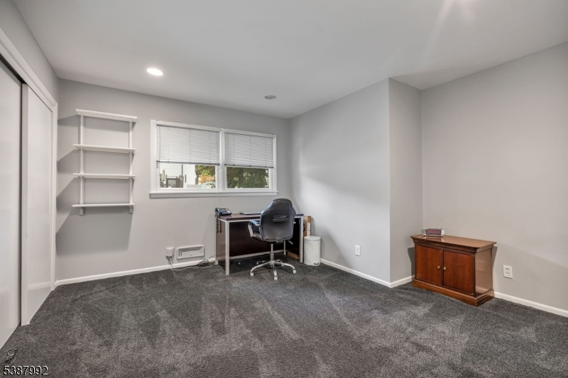 property viewer photo 24