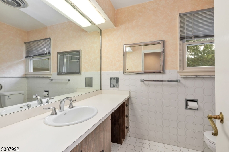 property viewer photo 29