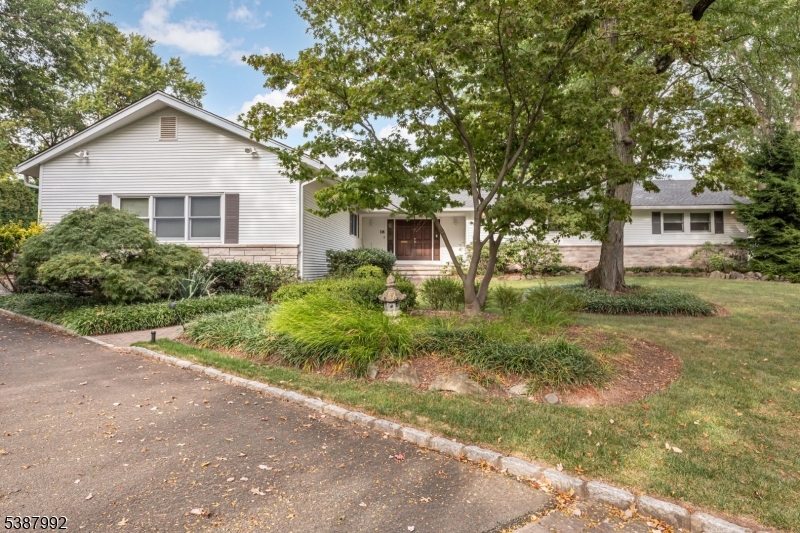 property viewer photo 3