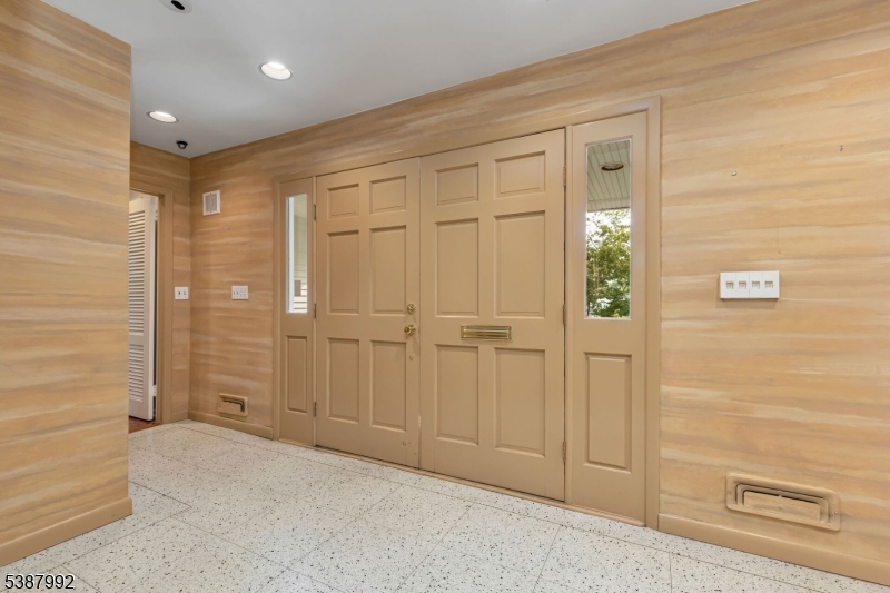 property viewer photo 4