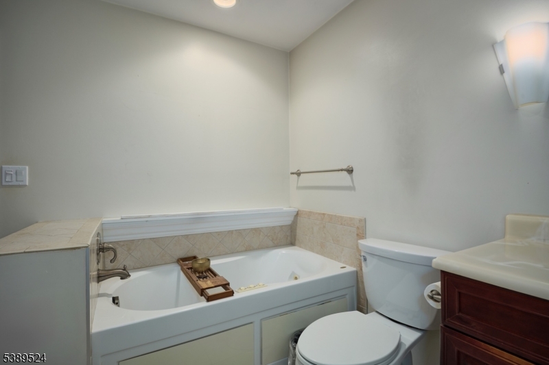 property viewer photo 16