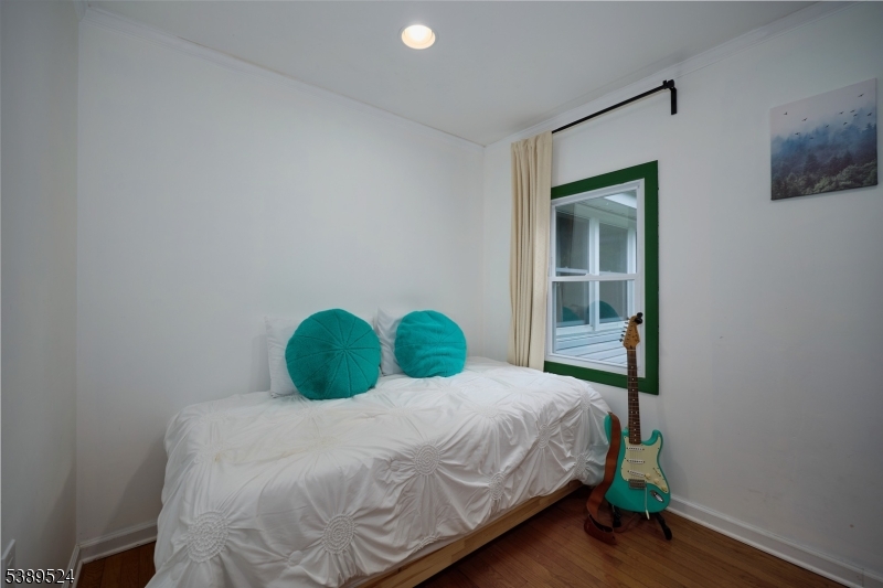 property viewer photo 19