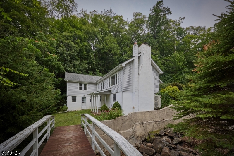 property viewer photo 2